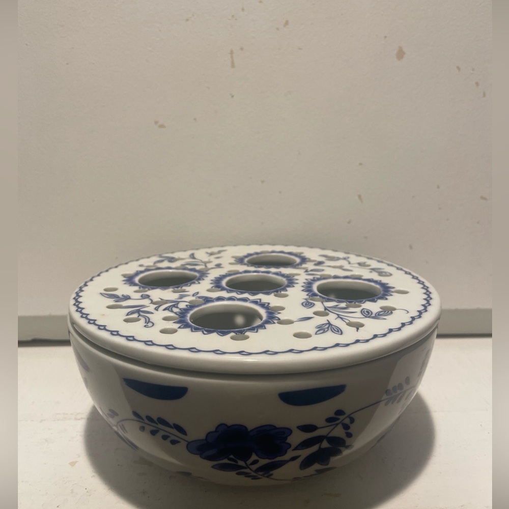 Vintage MAM Motlahedeh  Blue and White Floral Ceramic Flower Frog